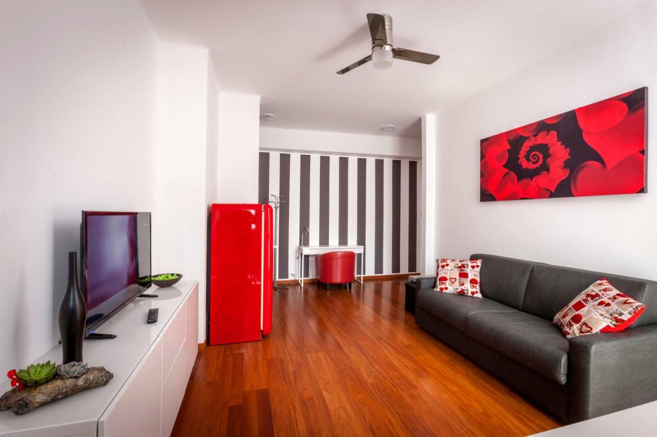 Bright House In Milan Appartement Buitenkant foto