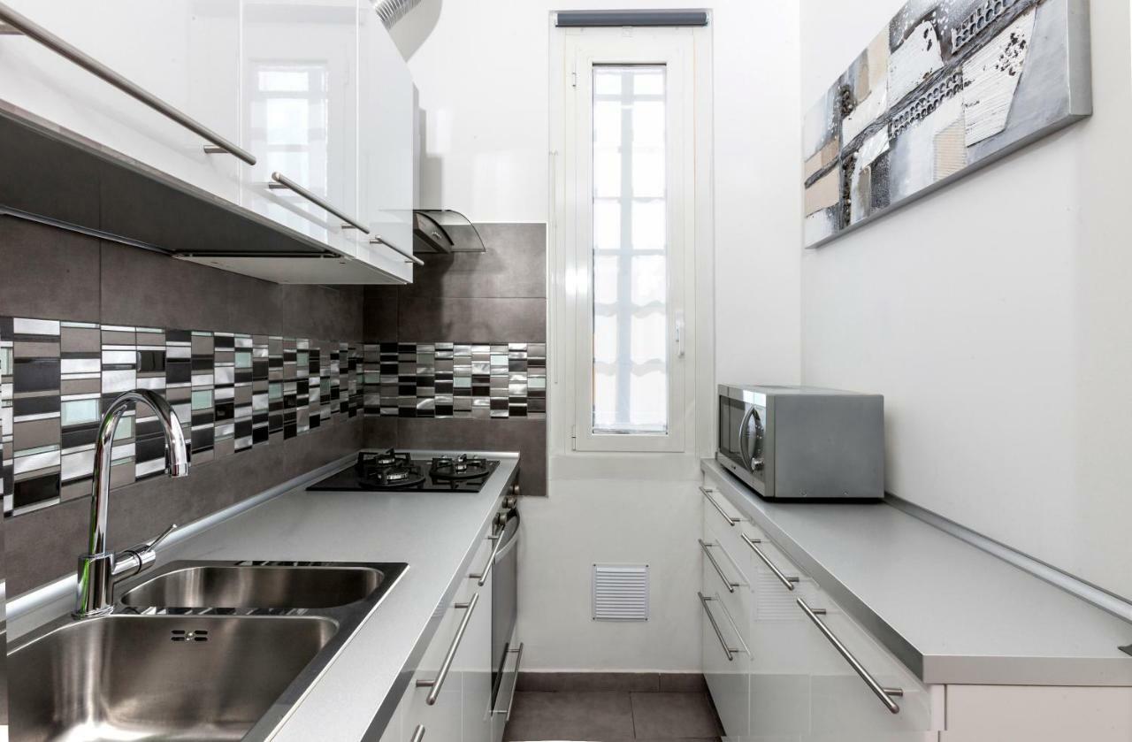 Bright House In Milan Appartement Buitenkant foto