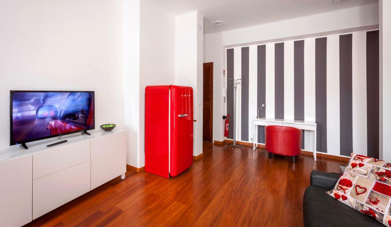 Bright House In Milan Appartement Buitenkant foto