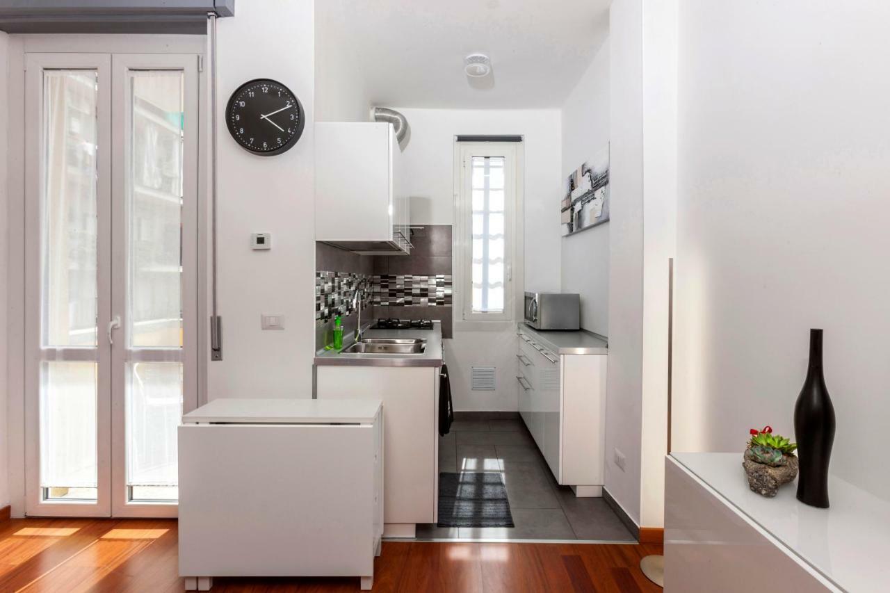 Bright House In Milan Appartement Buitenkant foto