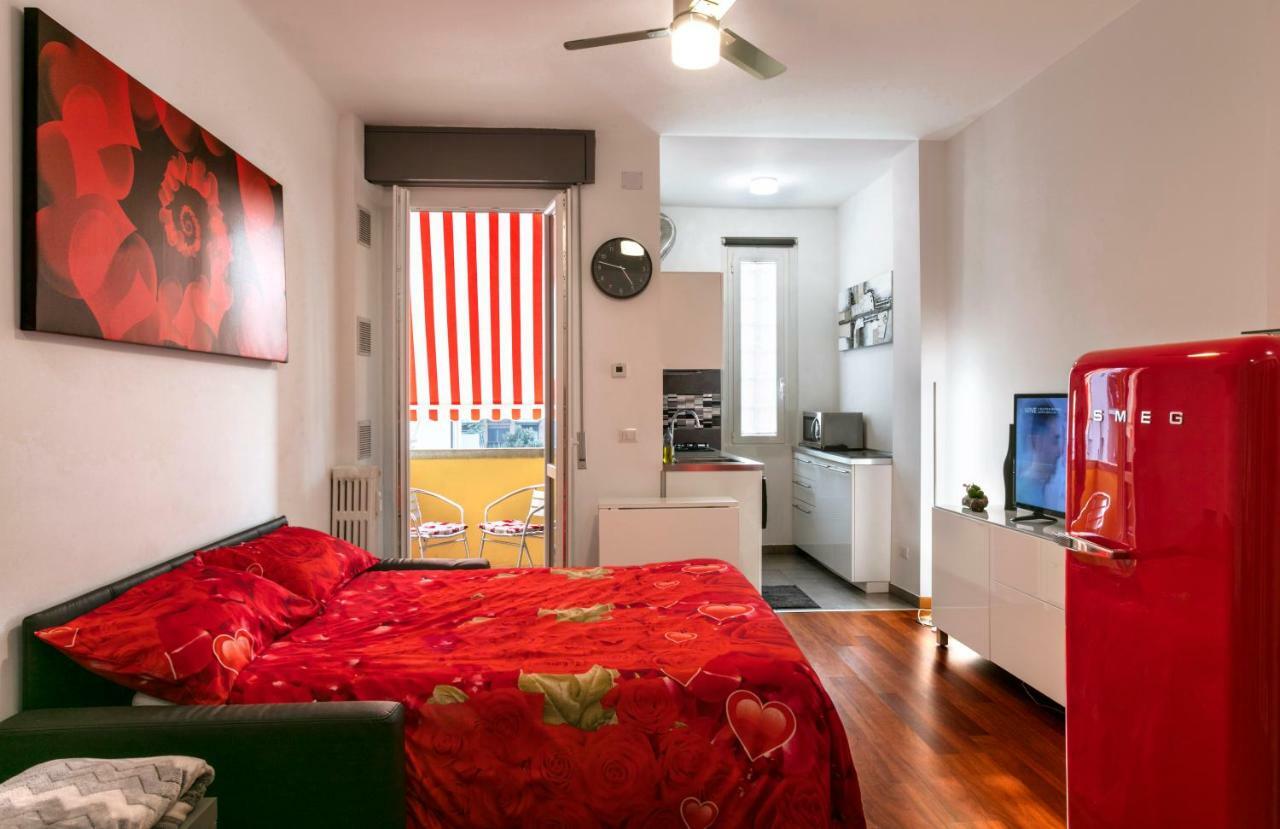 Bright House In Milan Appartement Buitenkant foto