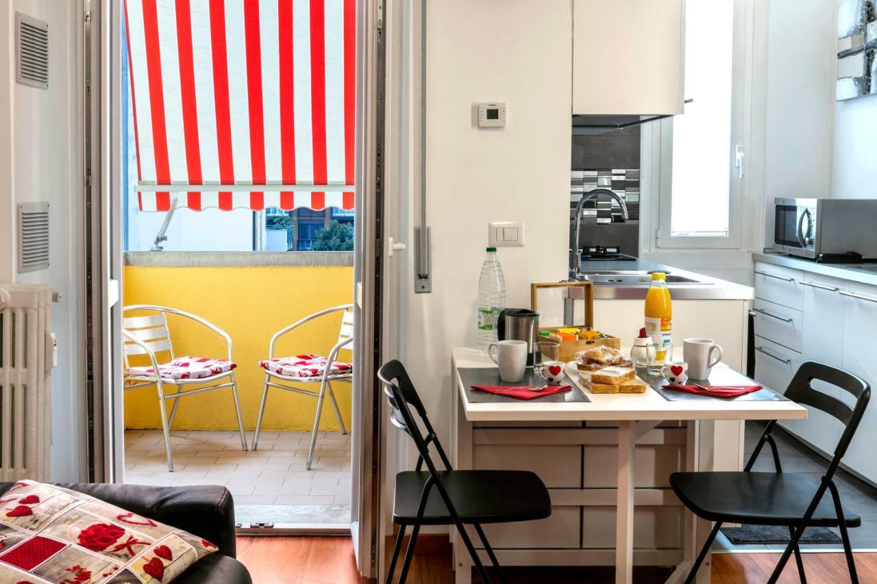 Bright House In Milan Appartement Buitenkant foto