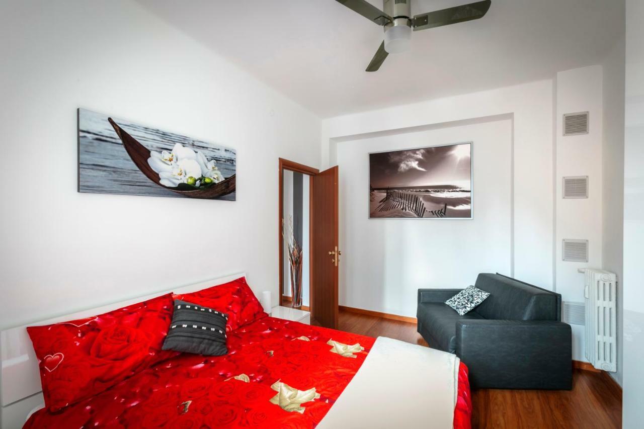 Bright House In Milan Appartement Buitenkant foto